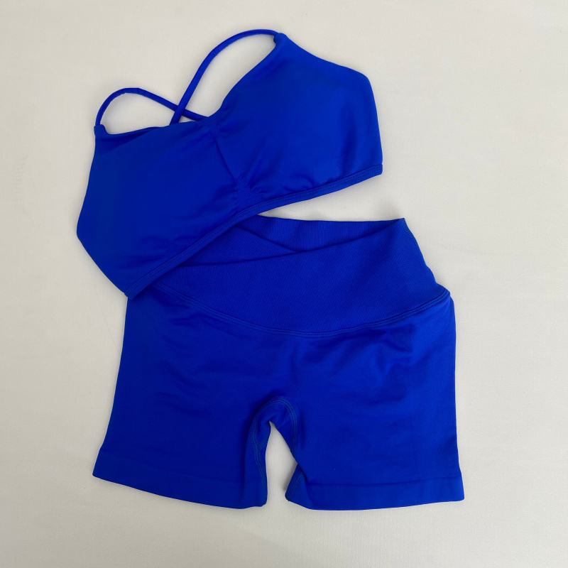 Completo Sportivo da Donna ad  - Yoga Fitness Outfit recensione e prezzo